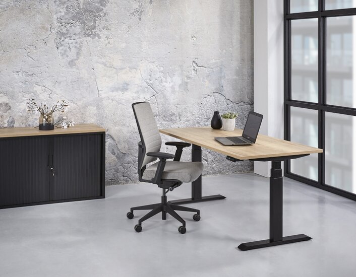 PROFESSIONAL elektrisch zit-sta bureau 140x80 cm